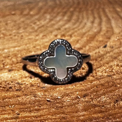 2 Ring Sterling Silver Clover Mother of Pearl