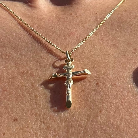 Pendant 10K solid Gold Cross Crucifix