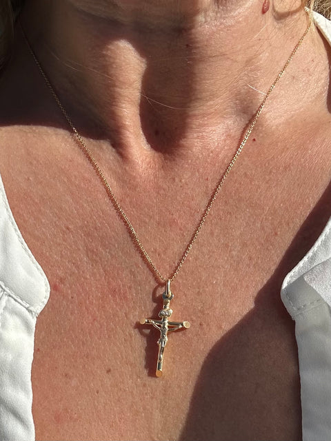 Pendant 10K solid Gold Cross Crucifix