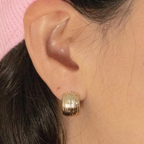 The 10K Solid Gold Chunky Half Dome Stud Hoop earrings 4