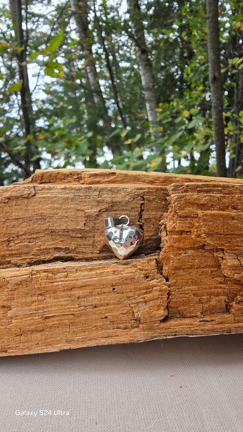 Sterling Silver Hammered style puffy heart Pendant 13mm x 7mm